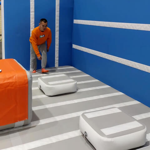 inflatable obstacle 1