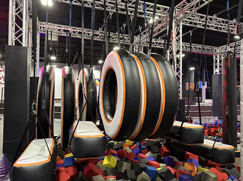 inflatable obstacle 3